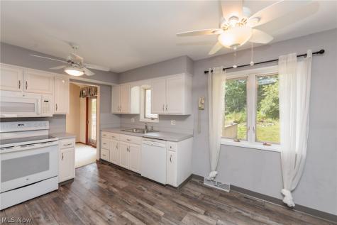 2207 Jacqueline Drive Parma OH 44134