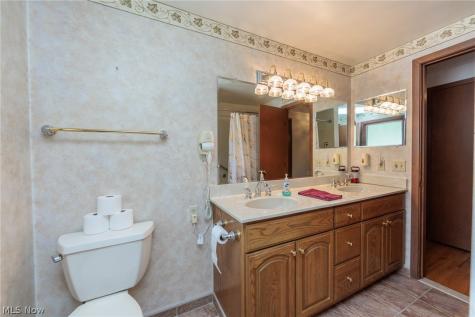 2207 Jacqueline Drive Parma OH 44134