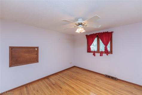 2207 Jacqueline Drive Parma OH 44134
