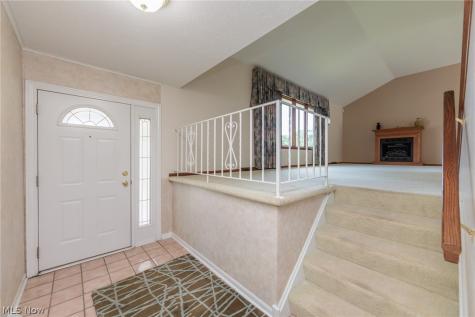 2207 Jacqueline Drive Parma OH 44134