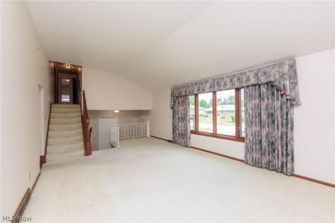 2207 Jacqueline Drive Parma OH 44134