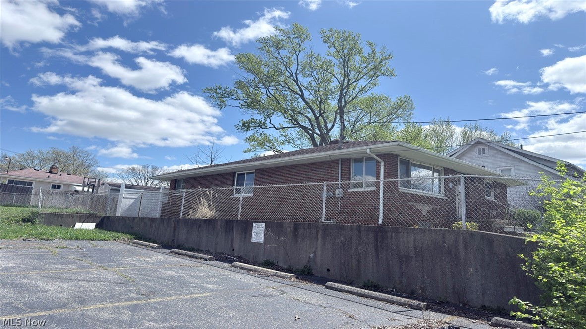 785 Brittain Road Akron OH 44305