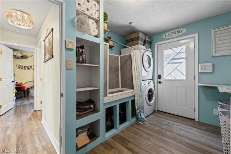 565 Perry Road Tallmadge OH 44278