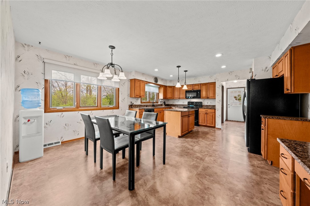 2417 Allen Boulevard Beachwood OH 44122