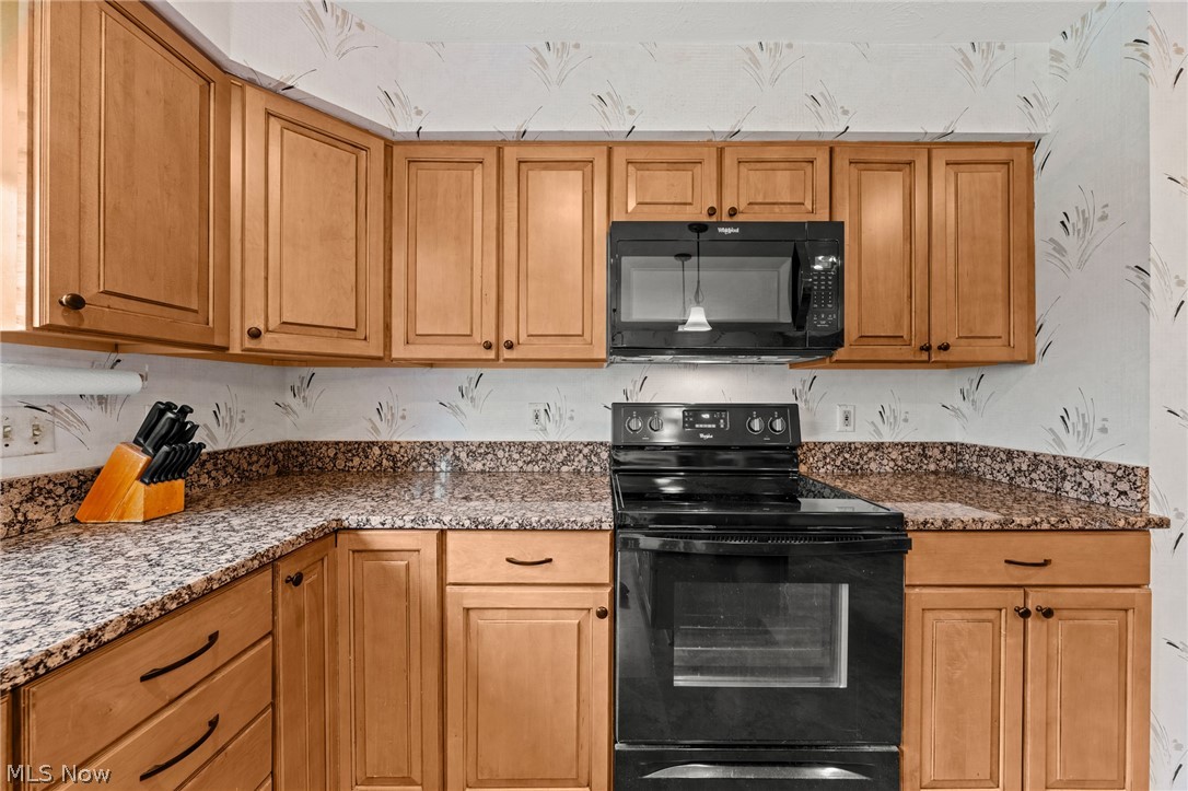 2417 Allen Boulevard Beachwood OH 44122