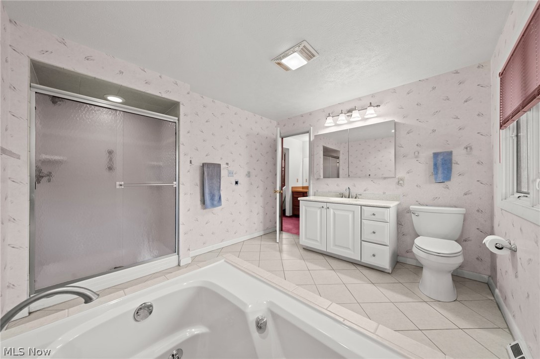 2417 Allen Boulevard Beachwood OH 44122