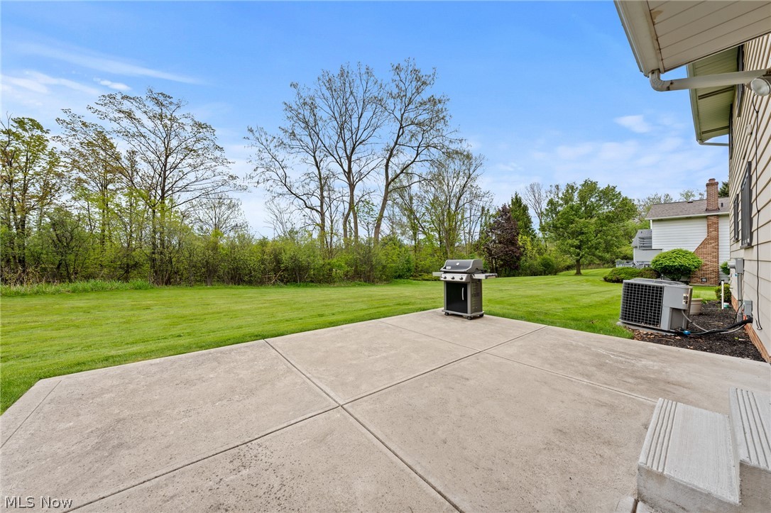 2417 Allen Boulevard Beachwood OH 44122