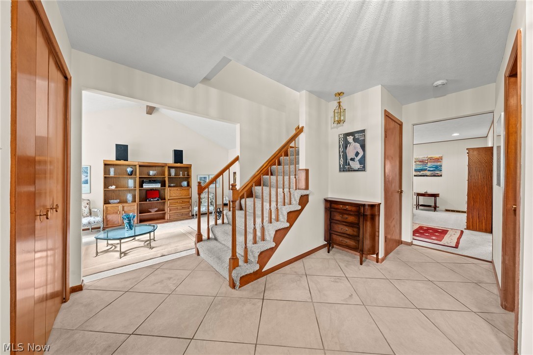 2417 Allen Boulevard Beachwood OH 44122