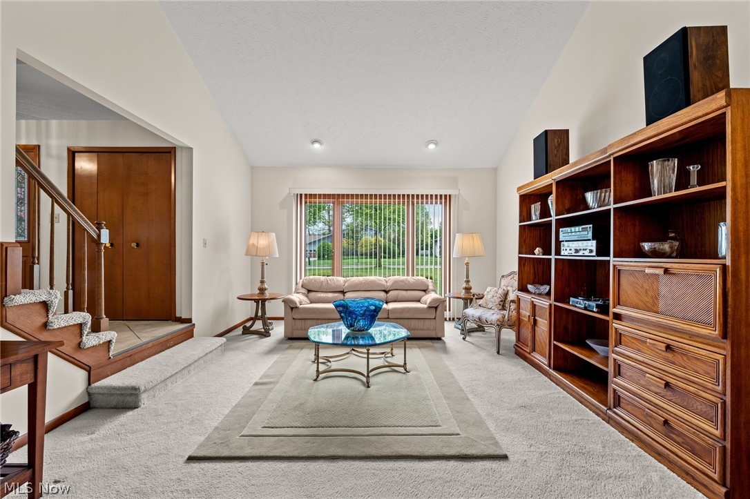 2417 Allen Boulevard Beachwood OH 44122