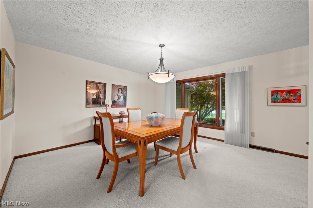 2417 Allen Boulevard Beachwood OH 44122