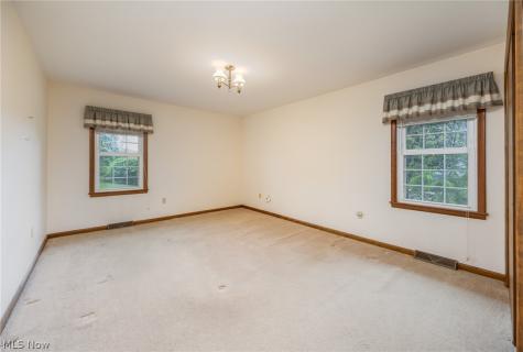 108 Laramie Road Marietta OH 45750