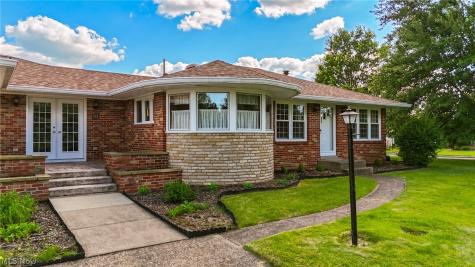 108 Laramie Road Marietta OH 45750
