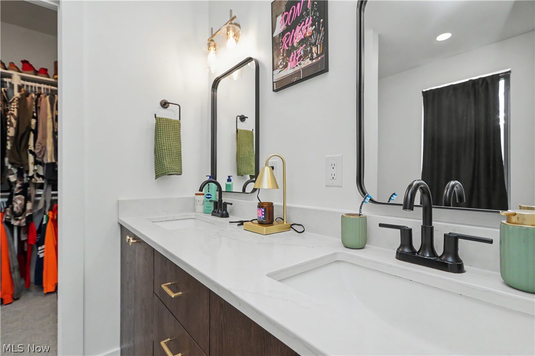 21 Betty Drive Bellville OH 44813