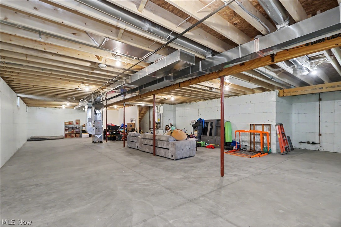 21 Betty Drive Bellville OH 44813