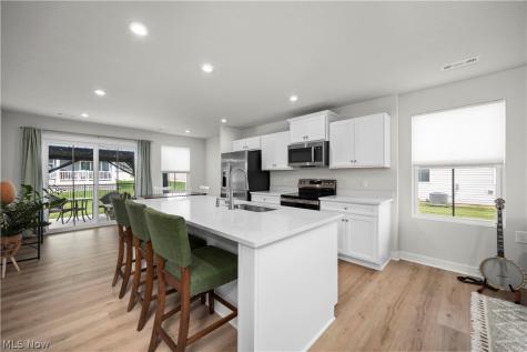 639 Apple Ridge Drive Elyria OH 44035