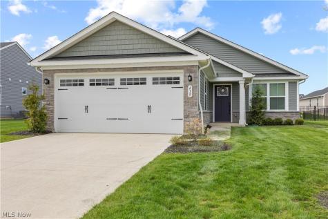 639 Apple Ridge Drive Elyria OH 44035
