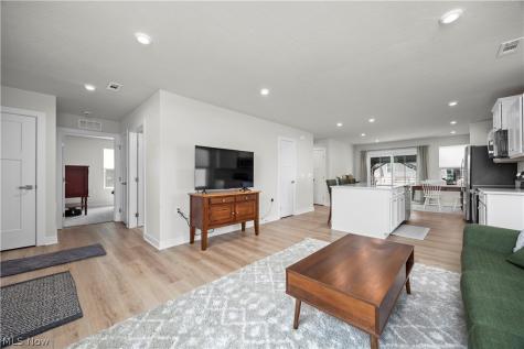 639 Apple Ridge Drive Elyria OH 44035