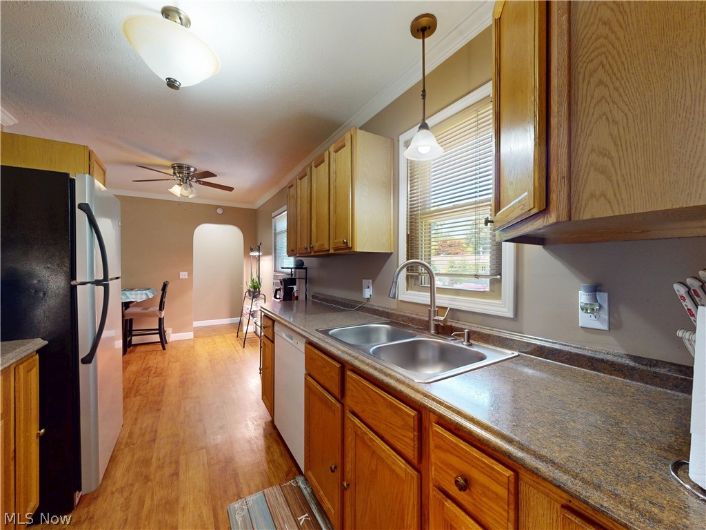 1575 Grove Avenue Madison OH 44057