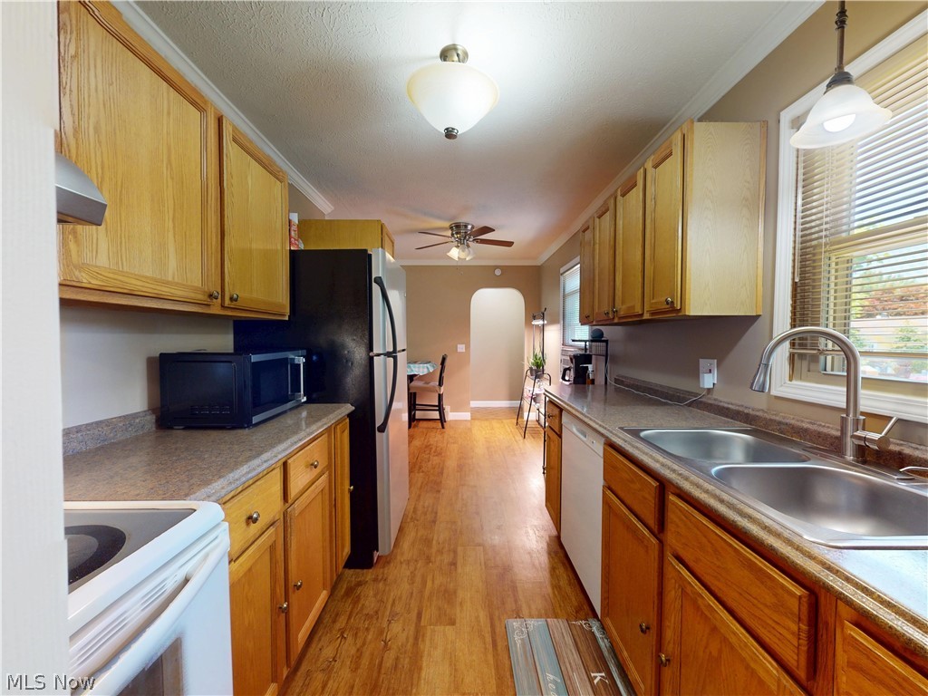 1575 Grove Avenue Madison OH 44057