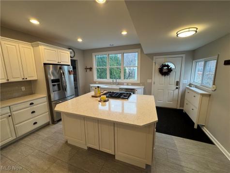 6310 W Clinton Avenue Cleveland OH 44102