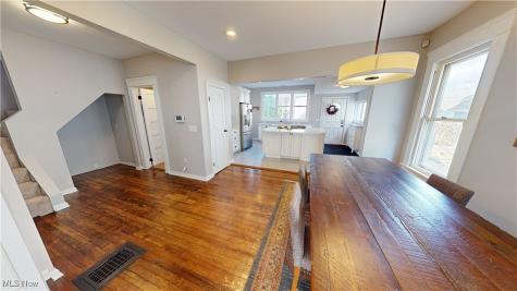 6310 W Clinton Avenue Cleveland OH 44102