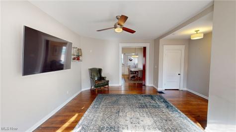 6310 W Clinton Avenue Cleveland OH 44102