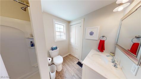 6310 W Clinton Avenue Cleveland OH 44102