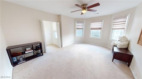 6310 W Clinton Avenue Cleveland OH 44102