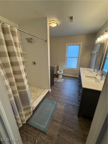 6310 W Clinton Avenue Cleveland OH 44102