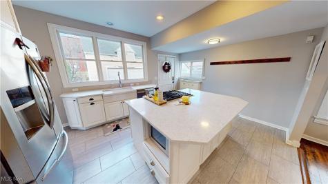 6310 W Clinton Avenue Cleveland OH 44102