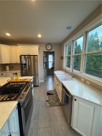 6310 W Clinton Avenue Cleveland OH 44102