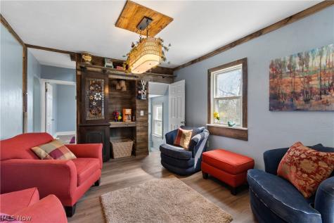 5261 Dailey Road New Franklin OH 44319