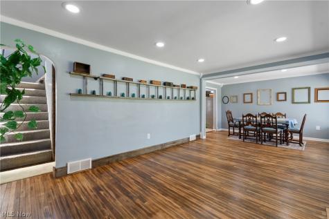 5261 Dailey Road New Franklin OH 44319