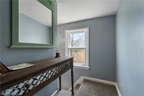 5261 Dailey Road New Franklin OH 44319