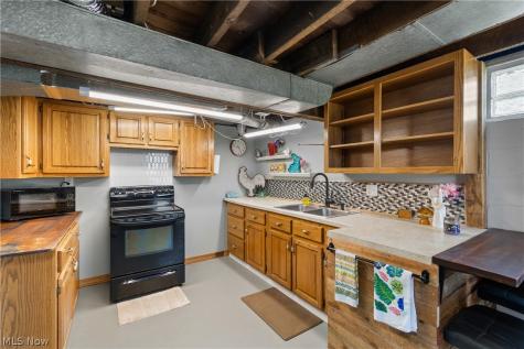 5261 Dailey Road New Franklin OH 44319