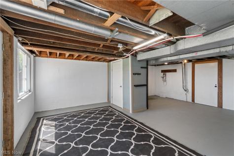 5261 Dailey Road New Franklin OH 44319