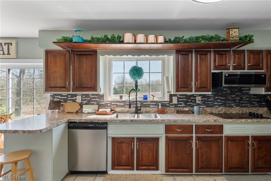 5261 Dailey Road New Franklin OH 44319