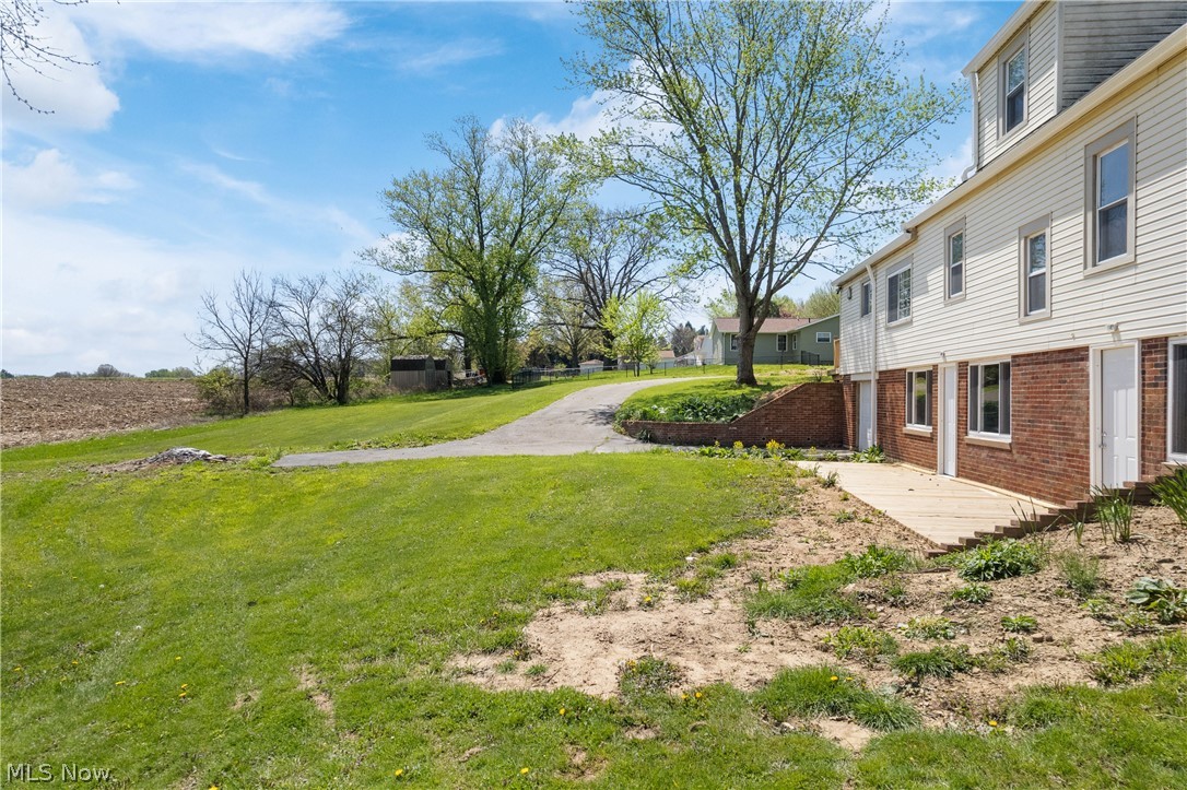 5261 Dailey Road New Franklin OH 44319