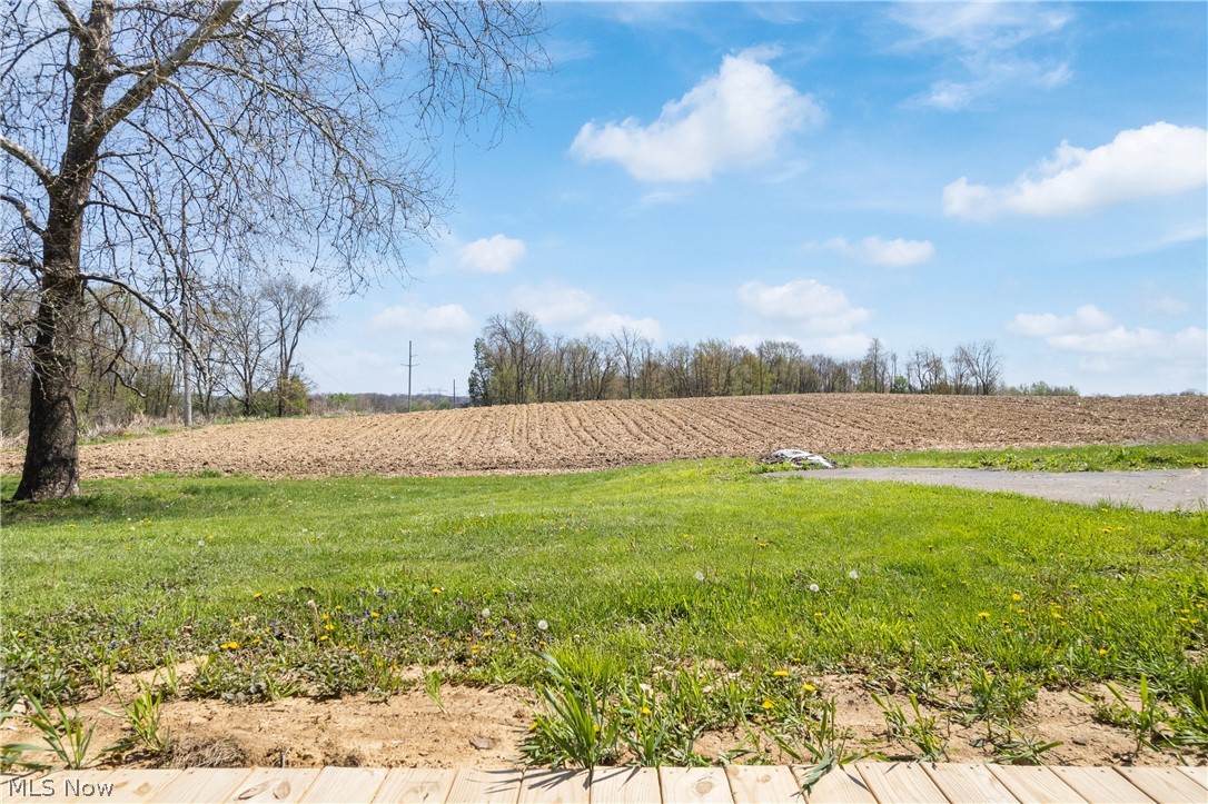 5261 Dailey Road New Franklin OH 44319