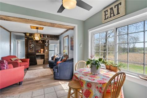 5261 Dailey Road New Franklin OH 44319