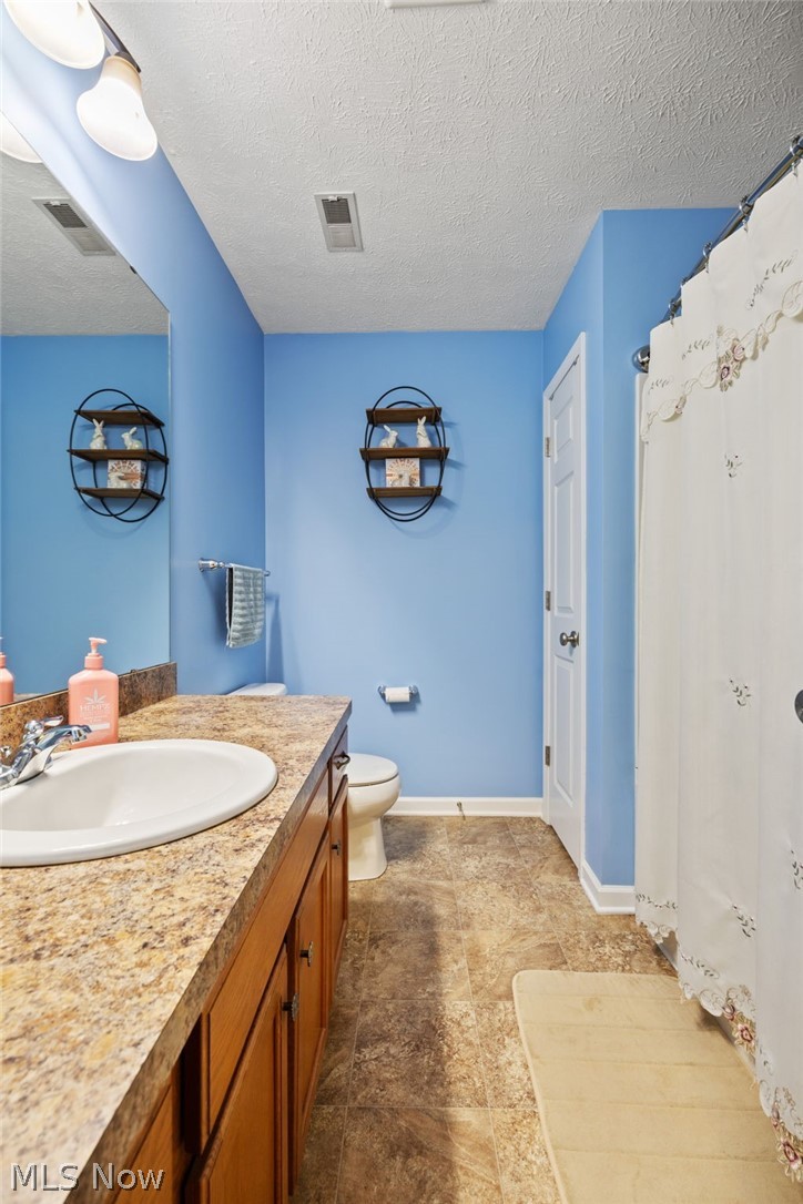 9961 Colmanara Drive Aurora OH 44202