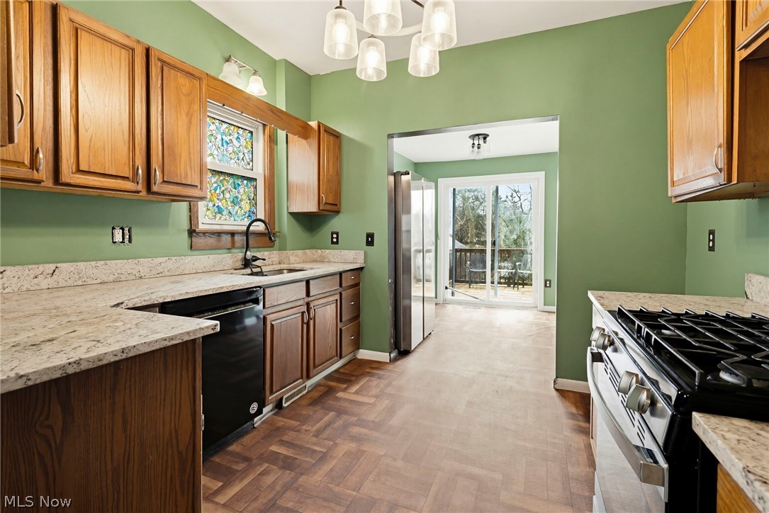 102 E Brookside Avenue Akron OH 44301