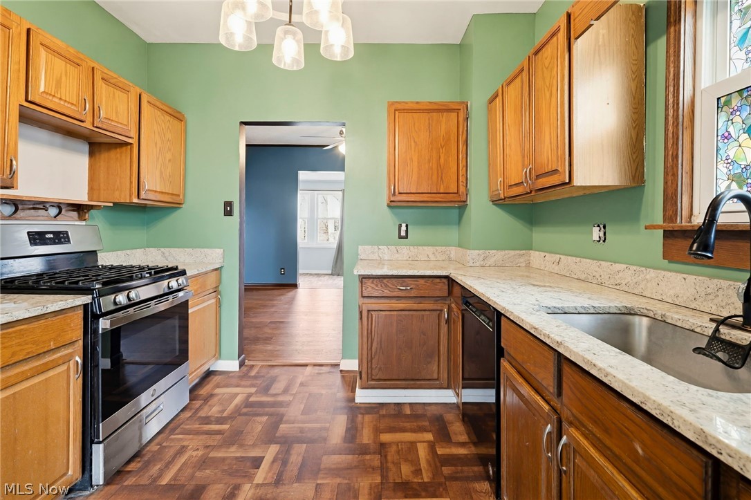 102 E Brookside Avenue Akron OH 44301
