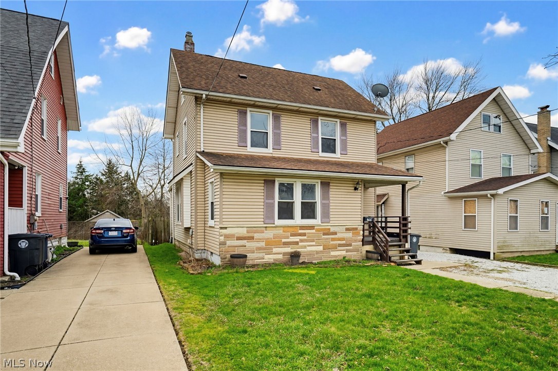 102 E Brookside Avenue Akron OH 44301