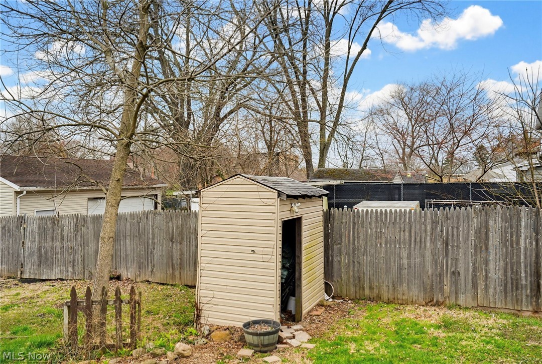 102 E Brookside Avenue Akron OH 44301