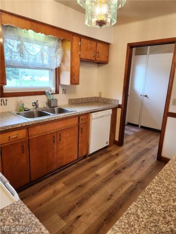 142 Essex Road Mansfield OH 44904