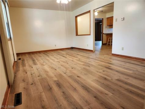 142 Essex Road Mansfield OH 44904