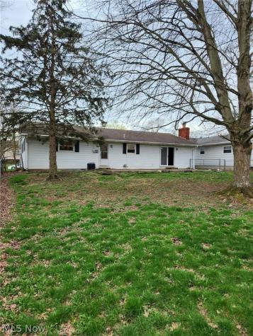 142 Essex Road Mansfield OH 44904