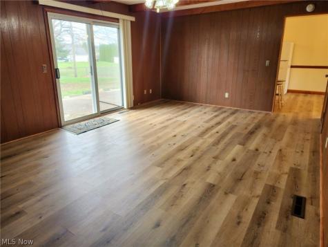 142 Essex Road Mansfield OH 44904