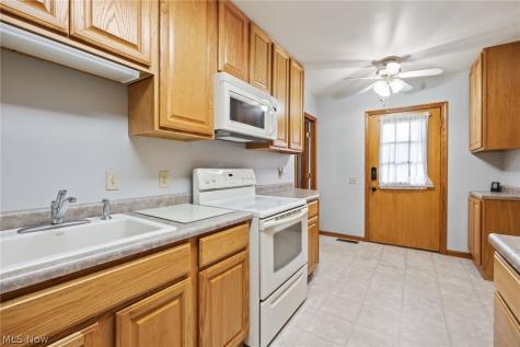 2685 Kenyon Avenue NW Massillon OH 44647